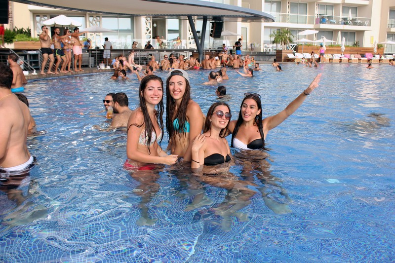 Sunday Pool Party at Whitelace